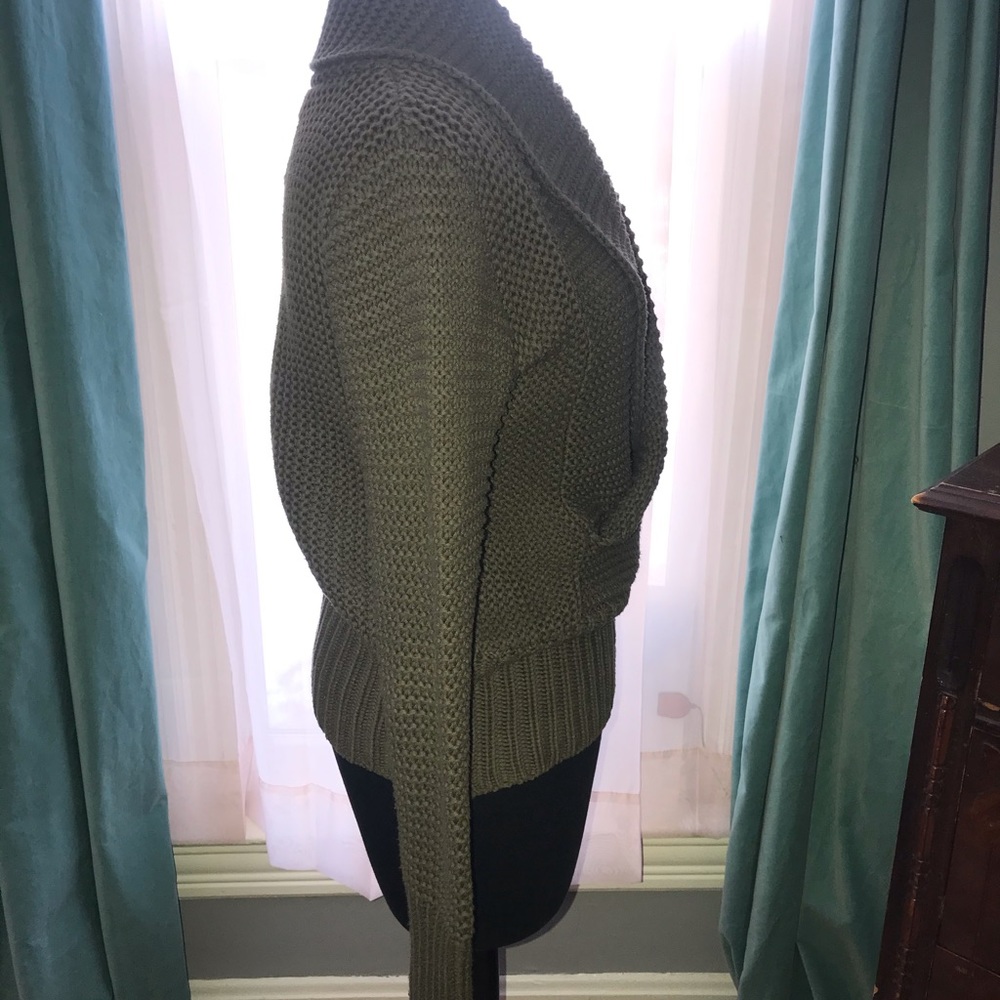 Sweater - Picture 2 of 3